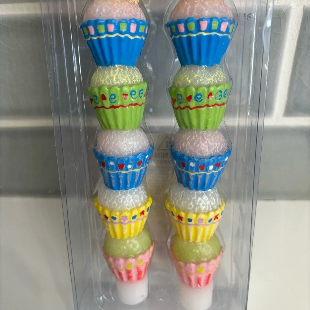 Department 56 Two Cupcake 8 Story Tower Multicolor Birthday Candles